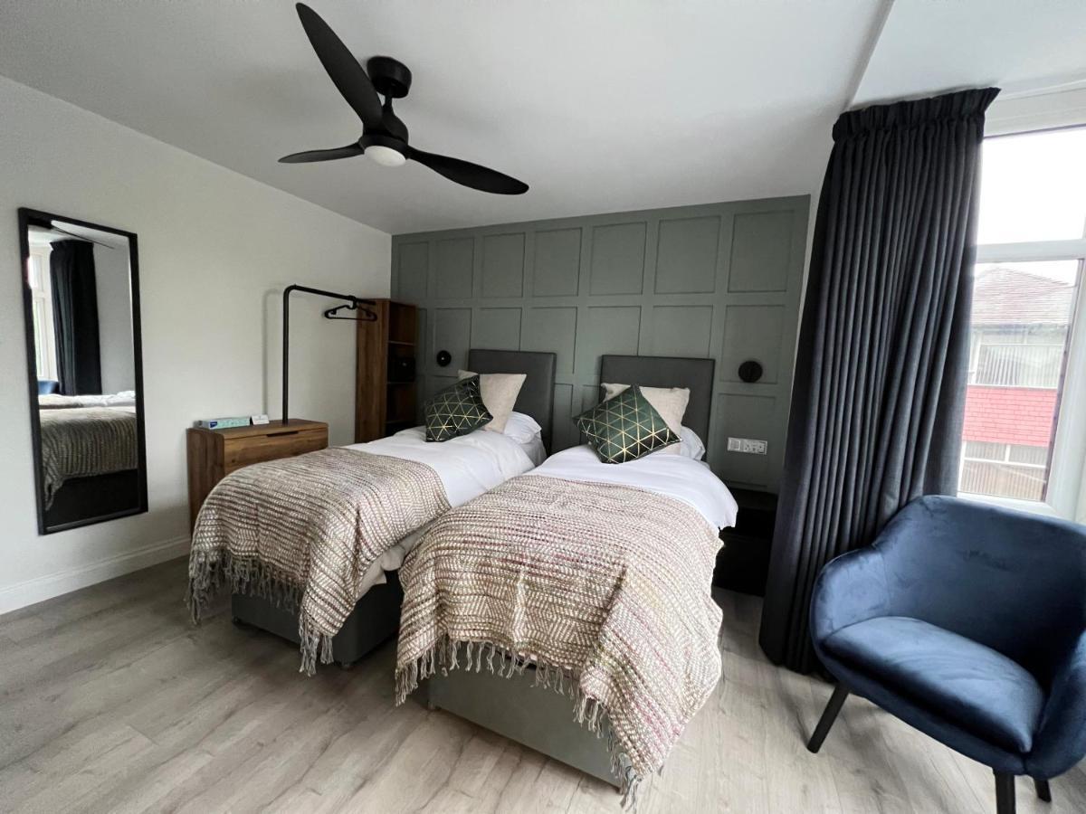 United Home B&B Salford  Esterno foto