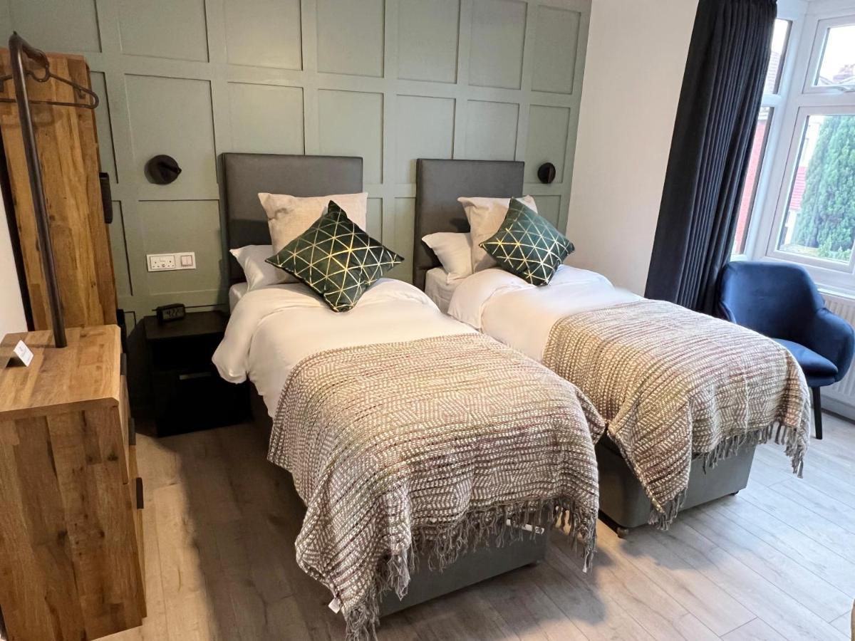 United Home B&B Salford  Esterno foto